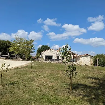 Σπίτι διακοπών La Maison De Mon Enfance Et Son Magnac-Lavalette-Villars