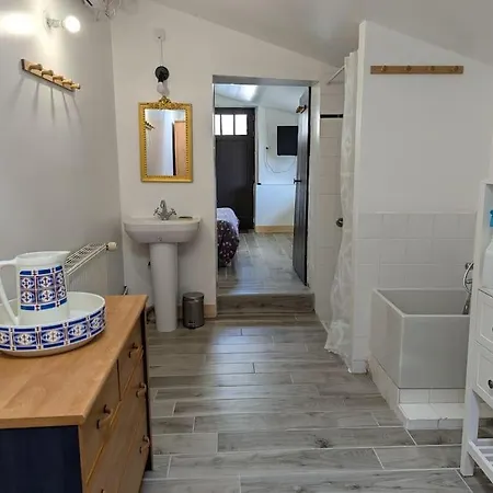 La Maison De Mon Enfance Et Son Σπίτι διακοπών *