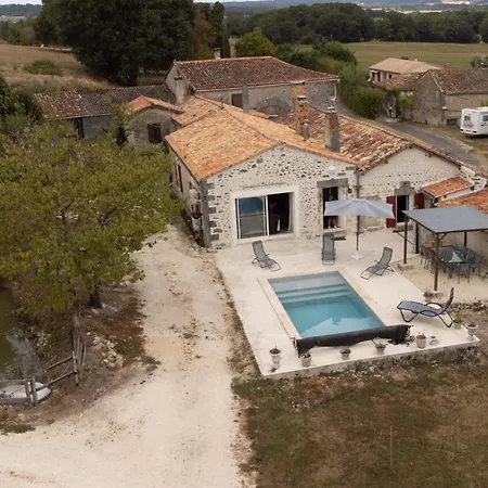 La Maison De Mon Enfance Et Son Magnac-Lavalette-Villars